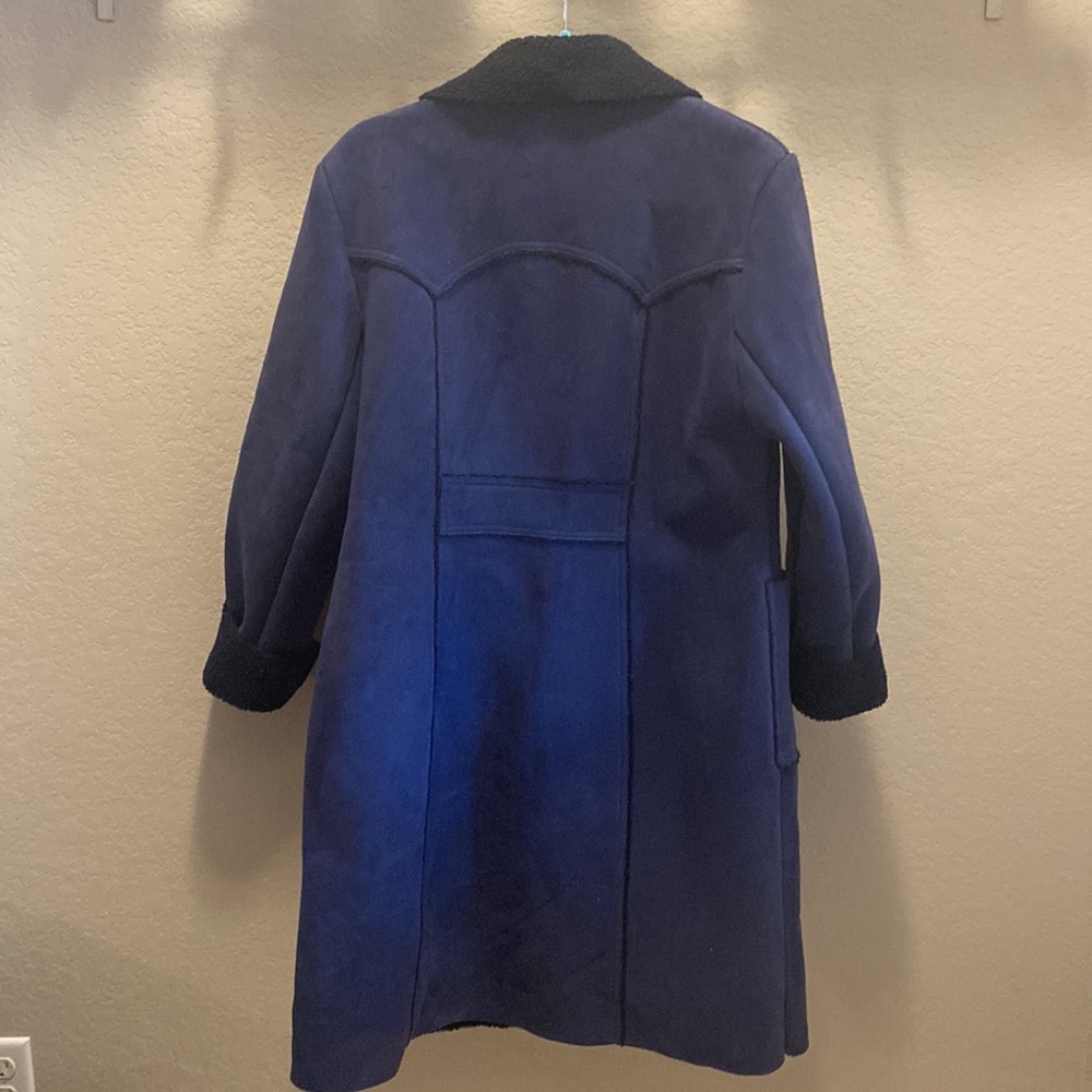 Gap Coat - image 5